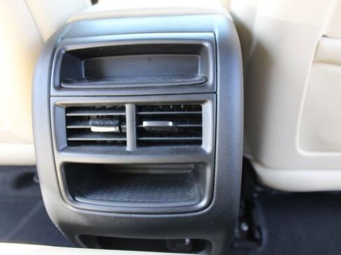 Used 2019 Cadillac XT5 FWD image 53