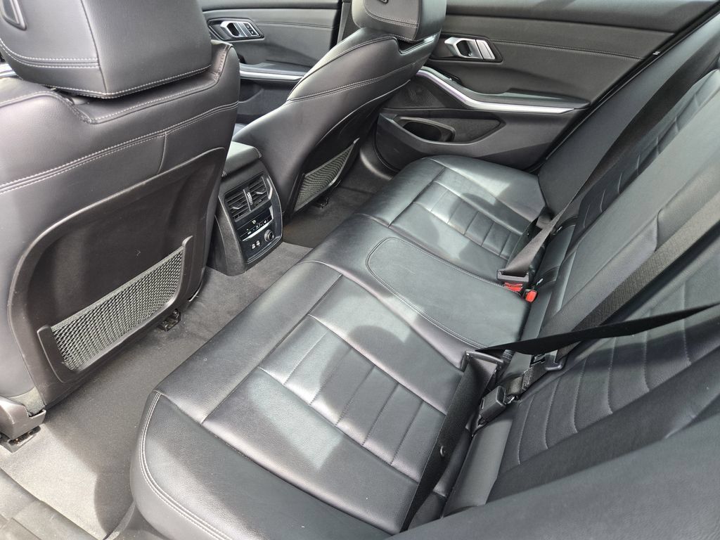Used 2020 BMW 330i xDrive Sedan w/ M Sport Package AWD/4WD image 27