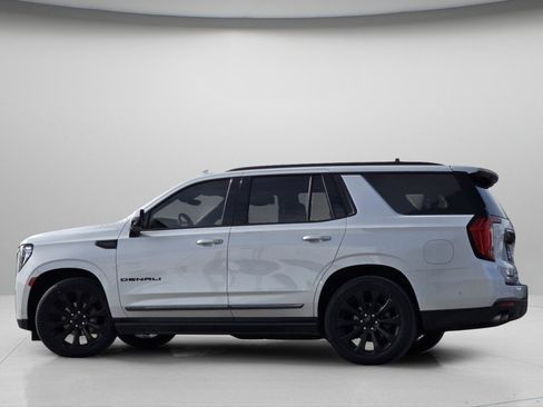 Used 2023 GMC Yukon Denali Ultimate image 21