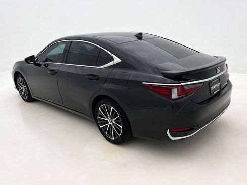 Certified 2023 Lexus ES 300h w/ Premium Package image 13