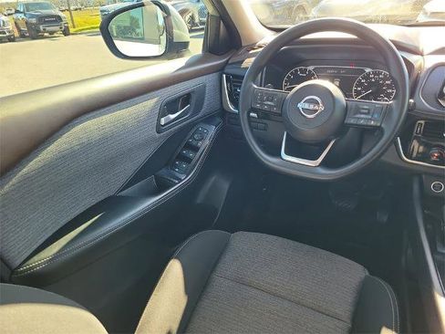 Certified 2023 Nissan Rogue SV image 20