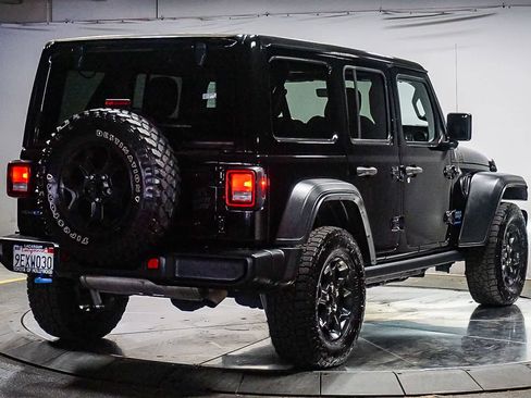 Used 2023 Jeep Wrangler Unlimited w/ 8.4" Radio Group image 10