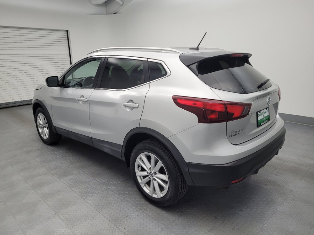 Used 2019 Nissan Rogue Sport SV FWD image 3