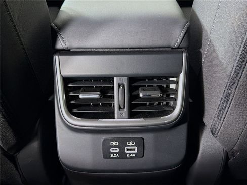 Used 2023 Subaru Outback Premium image 23