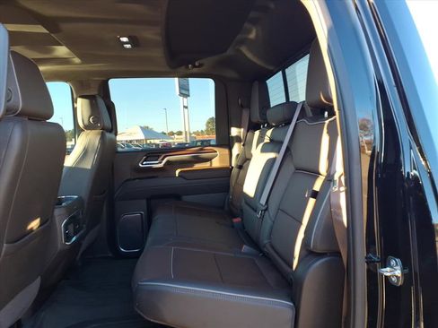 Used 2024 GMC Sierra 2500 Denali w/ Denali Reserve Package image 23