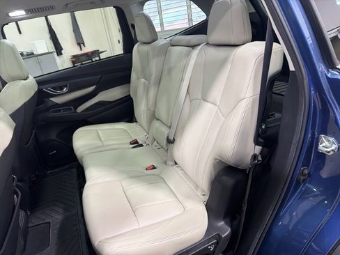 Used 2022 Subaru Ascent Limited w/ Technology Package image 32