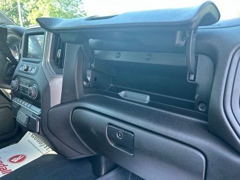 Used 2022 Chevrolet Silverado 1500 Custom AWD/4WD image 17
