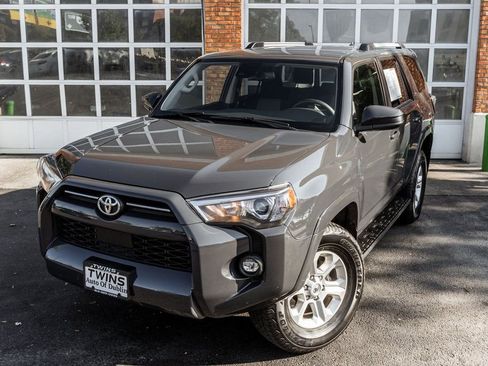 Used 2024 Toyota 4Runner SR5 image 2