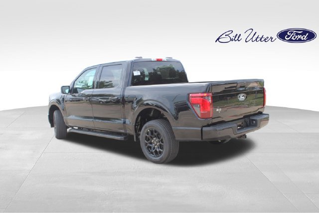 New 2026 Ford F150 XLT w/ XLT Black Appearance Package RWD image 4
