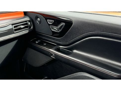 Used 2022 Lincoln Aviator Reserve w/ Equipment Group 201A image 18
