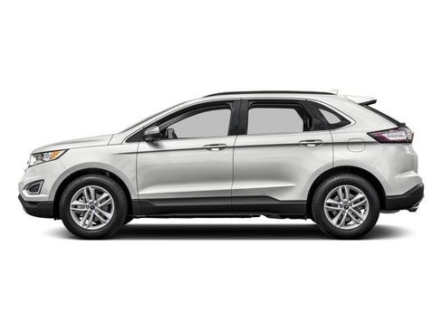 Used 2016 Ford Edge SE FWD image 3
