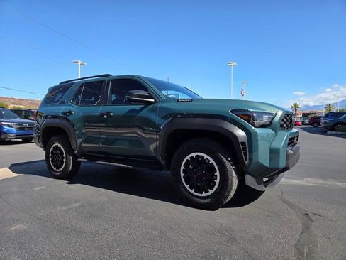Used 2025 Toyota 4Runner TRD Off-Road AWD/4WD image 2