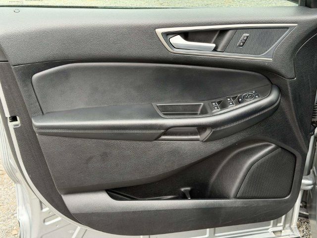Used 2024 Ford Edge SEL AWD/4WD image 15