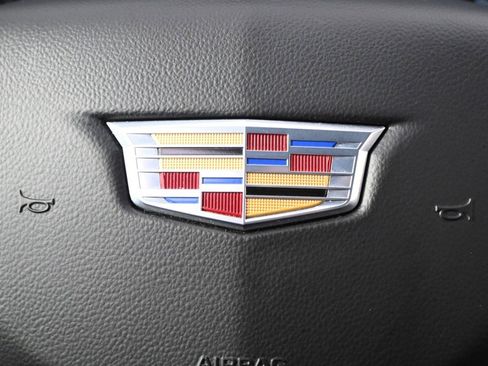 Certified 2025 Cadillac XT6 Premium Luxury image 36