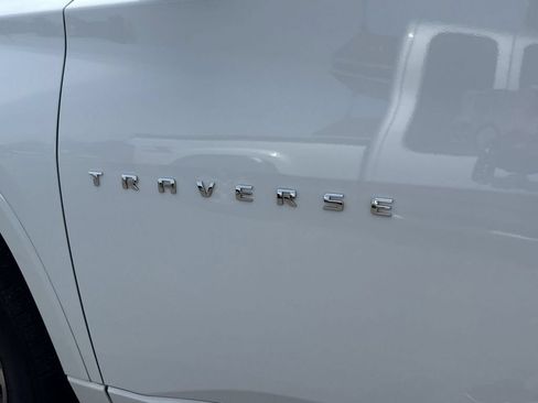 Used 2023 Chevrolet Traverse Premier AWD/4WD image 10