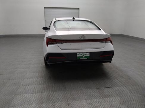 Used 2025 Hyundai Elantra SEL FWD image 6