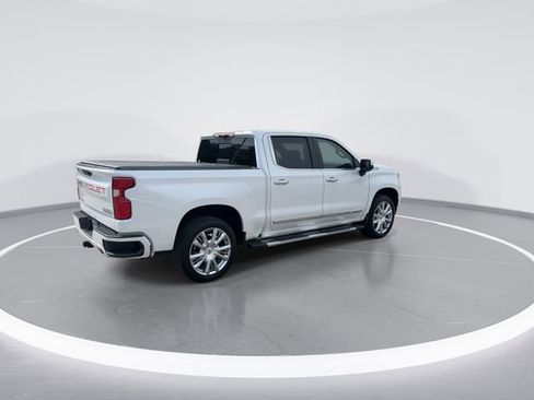 Used 2024 Chevrolet Silverado 1500 High Country w/ High Country Premium Package AWD/4WD image 7