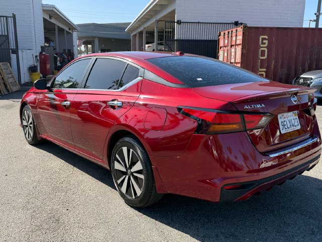 Used 2022 Nissan Altima 2.5 SV w/ SV Premium Package FWD image 5