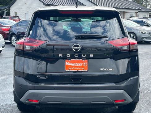 Used 2023 Nissan Rogue SV image 7