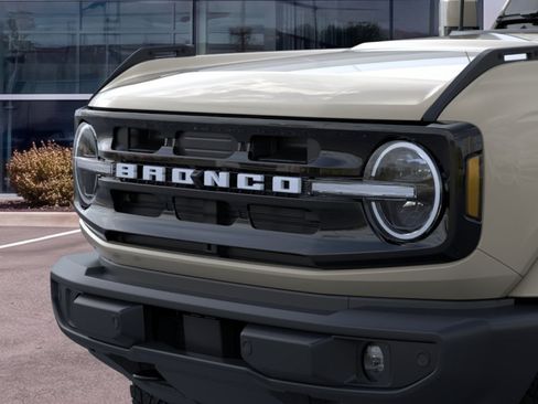 New 2026 Ford Bronco Outer Banks AWD/4WD image 21