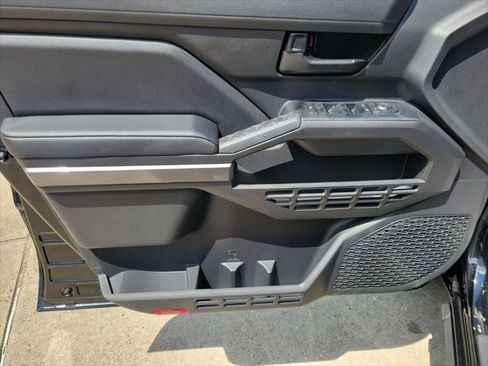 Certified 2026 Toyota Tacoma SR5 RWD image 12