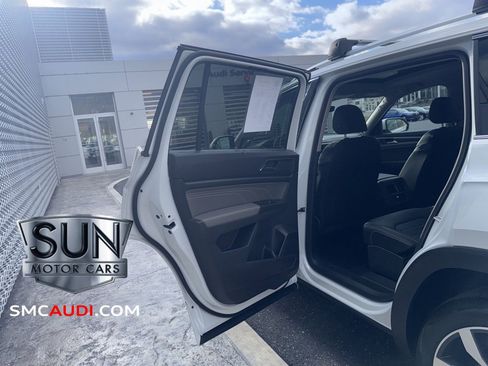 Used 2023 Volkswagen Atlas SEL Premium image 16