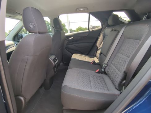 Used 2022 Chevrolet Equinox LT FWD image 10