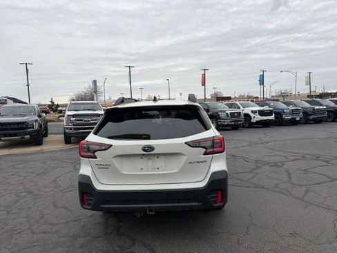Used 2021 Subaru Outback Premium image 9