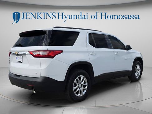 Used 2019 Chevrolet Traverse LT FWD image 5
