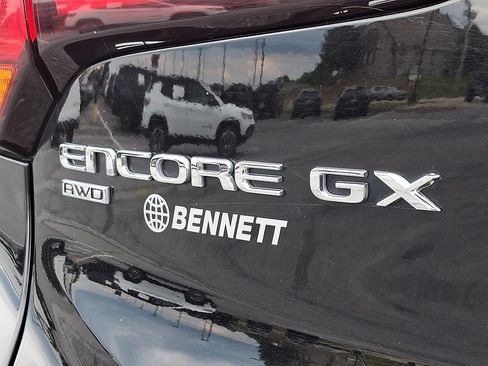 Used 2025 Buick Encore GX Preferred AWD/4WD image 29