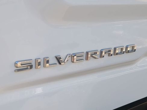 Used 2022 Chevrolet Silverado 1500 RST image 13