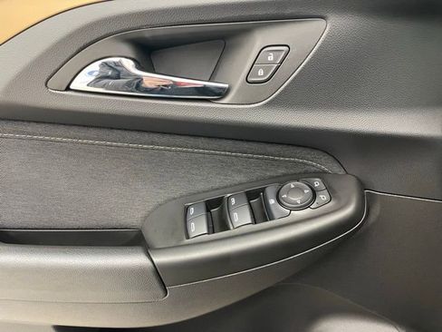 Used 2023 Chevrolet TrailBlazer ACTIV w/ Convenience Package image 11