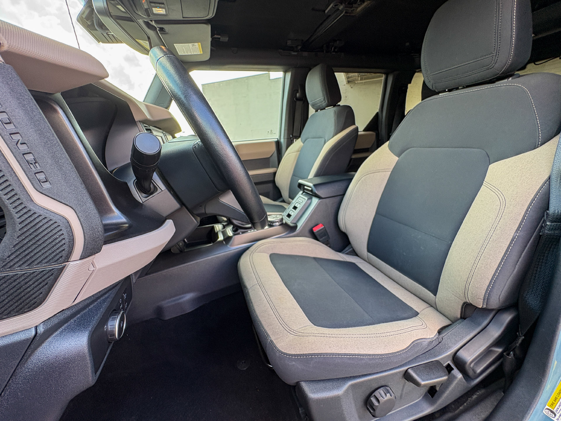 Used 2022 Ford Bronco Big Bend w/ Sasquatch Package AWD/4WD image 26