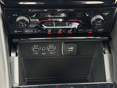 New 2025 Jeep Grand Cherokee Limited image 16