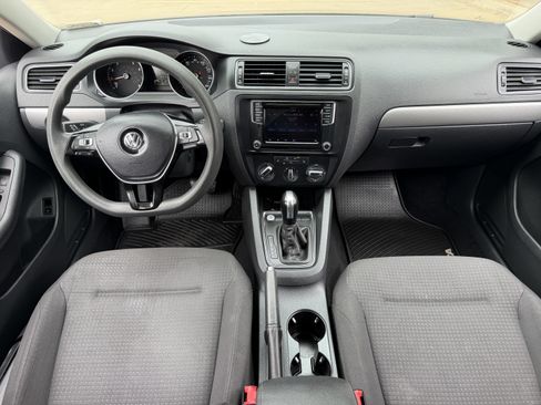 Used 2016 Volkswagen Jetta SE FWD image 23