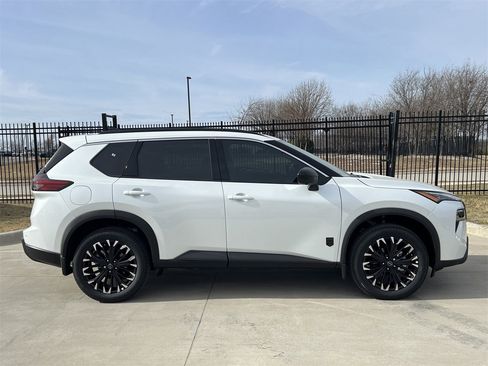 New 2026 Nissan Rogue SV image 3