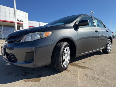 Used 2011 Toyota Corolla LE image 6