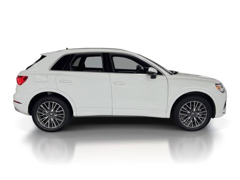 Used 2022 Audi Q3 2.0T Premium Plus image 8