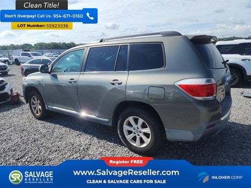 Used 2011 Toyota Highlander 2WD w/ Tech Pkg image 3