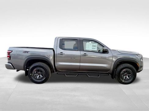 New 2026 Nissan Frontier PRO-4X w/ Tow Package AWD/4WD image 8