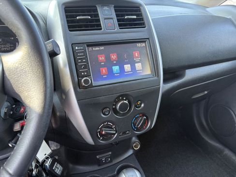 Used 2019 Nissan Versa Note SV FWD image 9