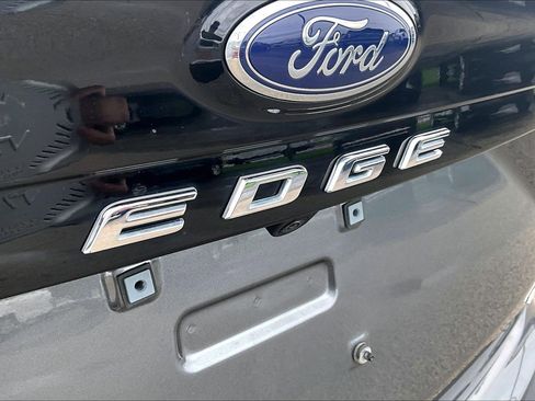 Used 2024 Ford Edge SEL w/ Convenience Package image 30