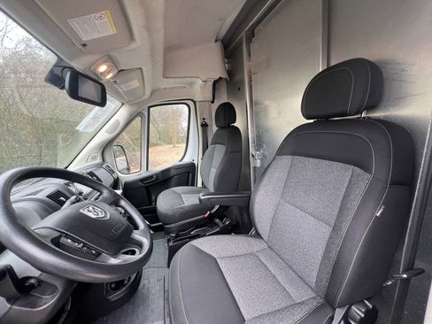 Used 2018 RAM ProMaster 2500 image 9