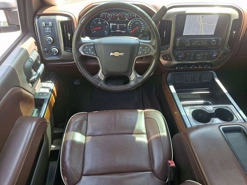 Used 2015 Chevrolet Silverado 1500 High Country w/ High Country Premium Package AWD/4WD image 13