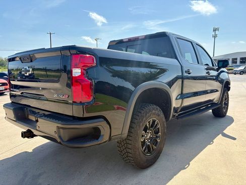 Used 2026 Chevrolet Silverado 1500 ZR2 AWD/4WD image 3