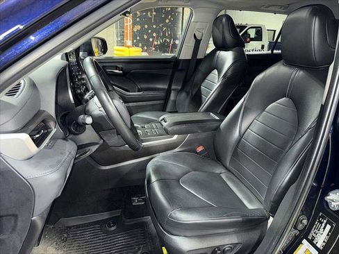 Used 2022 Toyota Highlander XLE image 15