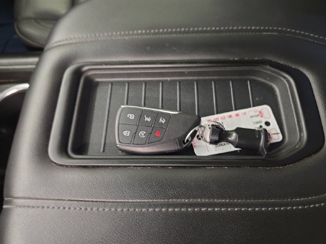 Used 2021 Chevrolet Tahoe LT AWD/4WD image 26