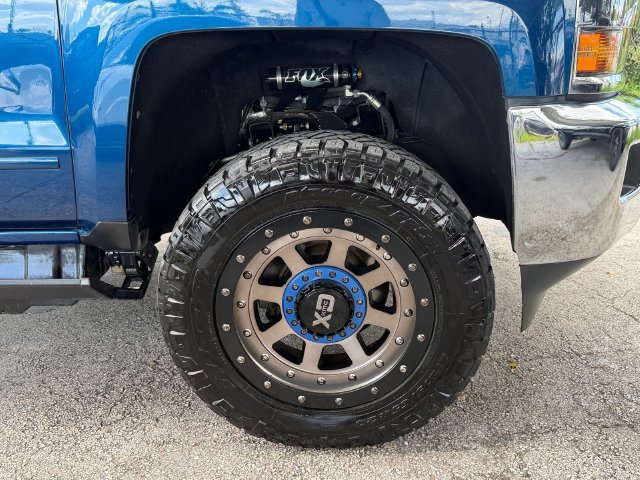 Used 2019 Chevrolet Silverado 2500 LT w/ LT Convenience Package AWD/4WD image 16