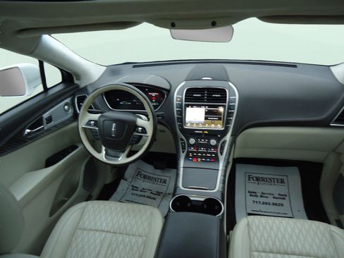 Used 2019 Lincoln Nautilus Black Label image 11