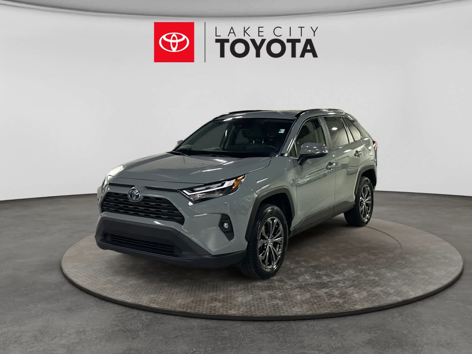 Used 2023 Toyota RAV4 XLE Premium AWD/4WD image 1